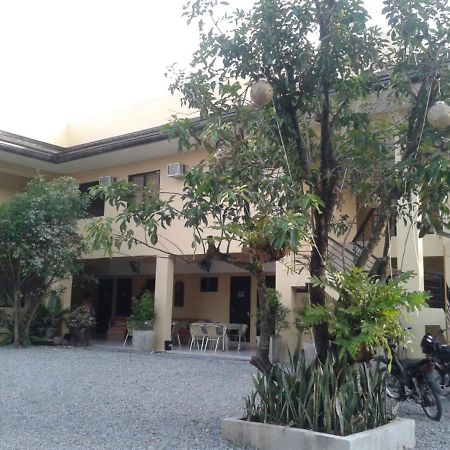 11Th Street Bed And Breakfast Bacolod Luaran gambar