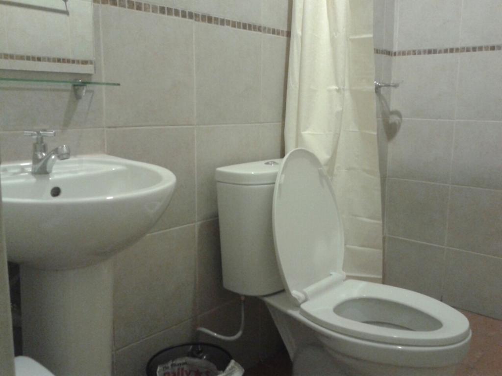11Th Street Bed And Breakfast Bacolod Bilik gambar