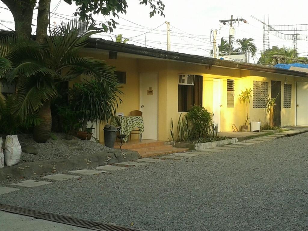 11Th Street Bed And Breakfast Bacolod Luaran gambar