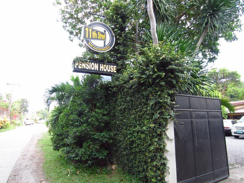 11Th Street Bed And Breakfast Bacolod Luaran gambar