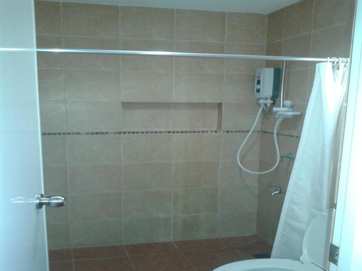 11Th Street Bed And Breakfast Bacolod Bilik gambar